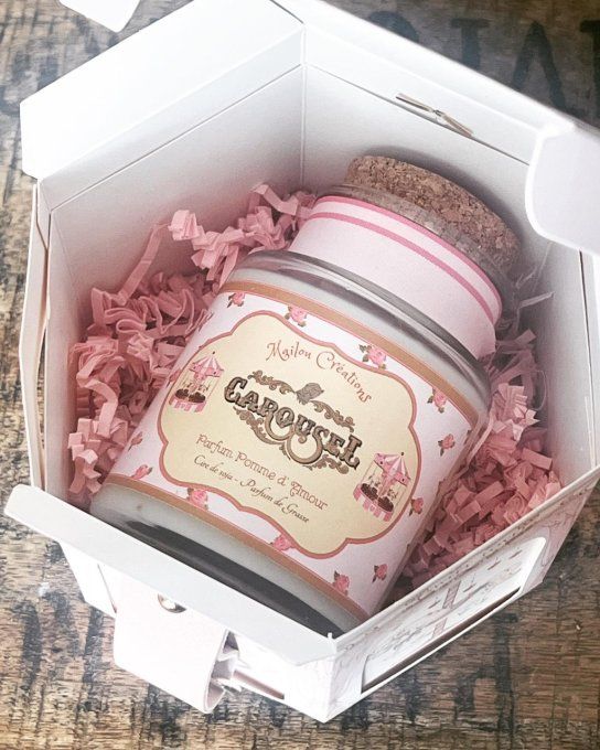 Bougie seau de cire Carrousel parfum Pomme d'amour