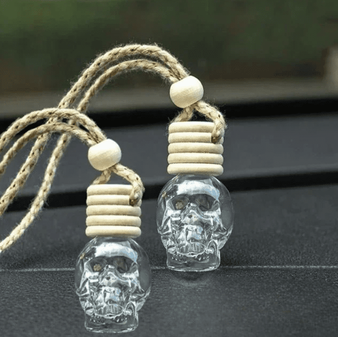 Diffuseur de parfum tête de mort pour voiture 7.5ml
