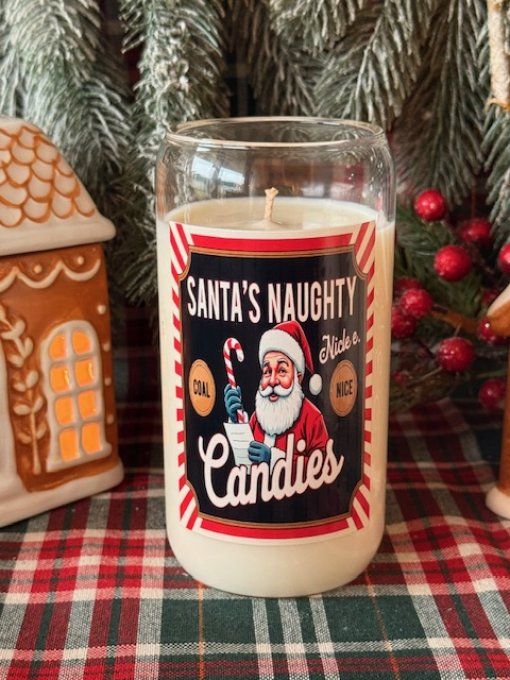Grande bougie "Santa's naughty candies" parfum vanille noisette