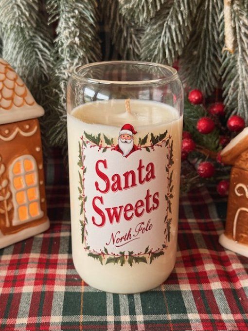 Grande bougie "Santa sweets" parfum Sapin & lait de figue