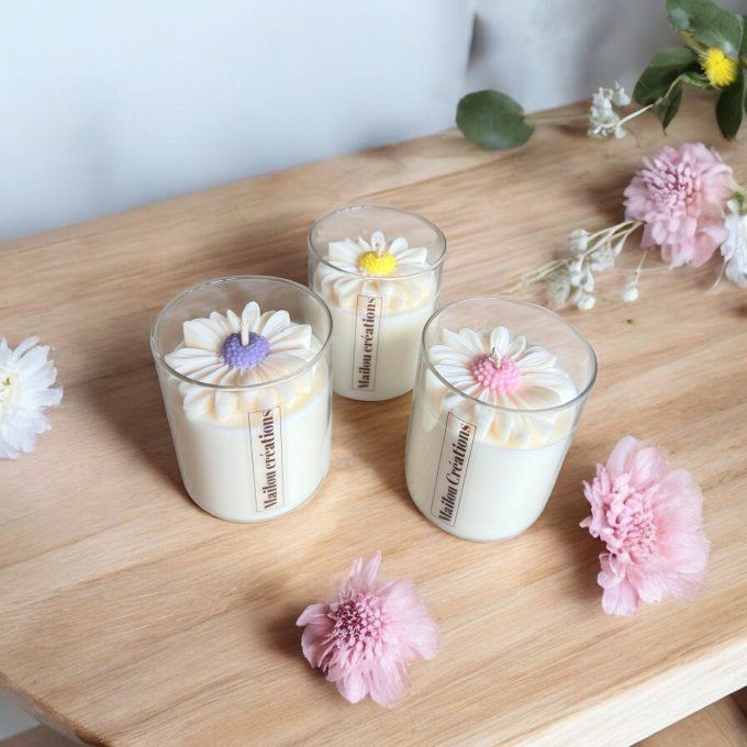 Petite bougie pâquerette parfum et couleur au choix