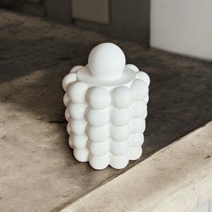 Bougie en jesmonite "Bubble" parfum au choix 