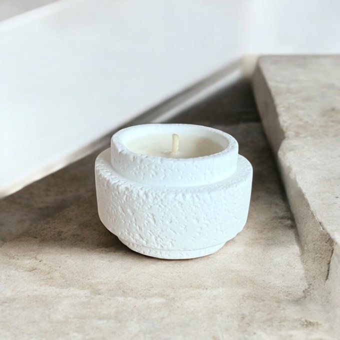 Petite bougie en jesmonite "Moon" parfum au choix 