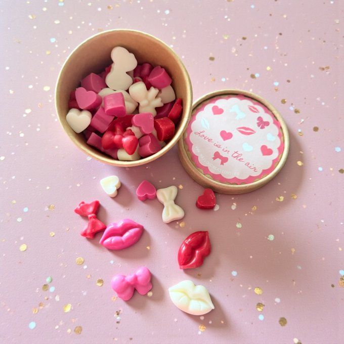 Pot de fondants miniatures "Love is in the air" parfum au choix 