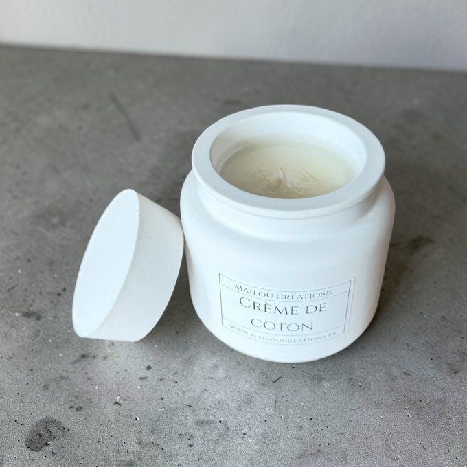 Bougie en jesmonite "Pot design" parfum au choix 